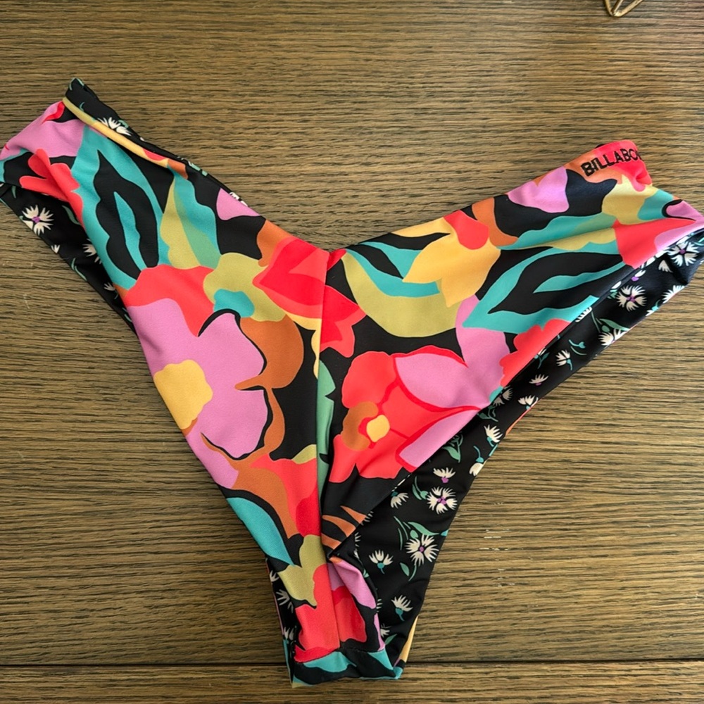 Cheeky Billabong Bikini Bottom (nwot)